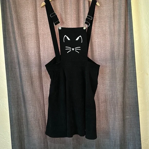 este mini dress Petal & Pup Women's Elaine Halter Minidress - Black